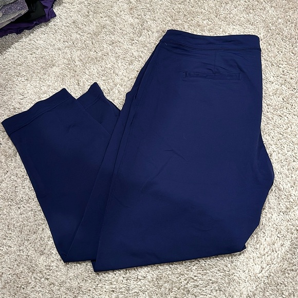 lululemon women’s straight leg crop! - Picture 1 of 4